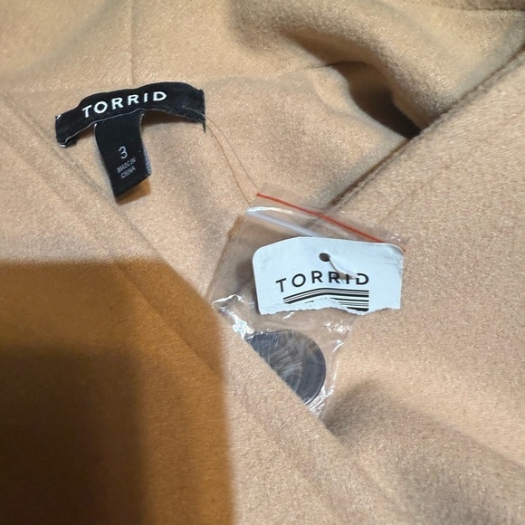 Torrid Trench Coat Size 3 NWT - Picture 3 of 6